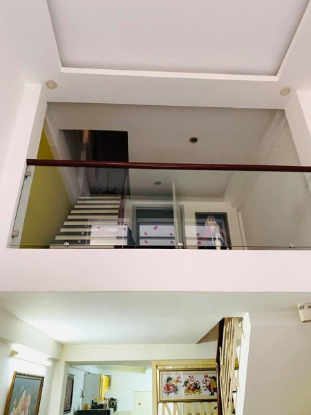 Nhà bán Đường Lý Thái Tổ Quận 10, 30m2, 3 tầng, nhà mới, chỉ 5 tỷ 7 - 0886880910