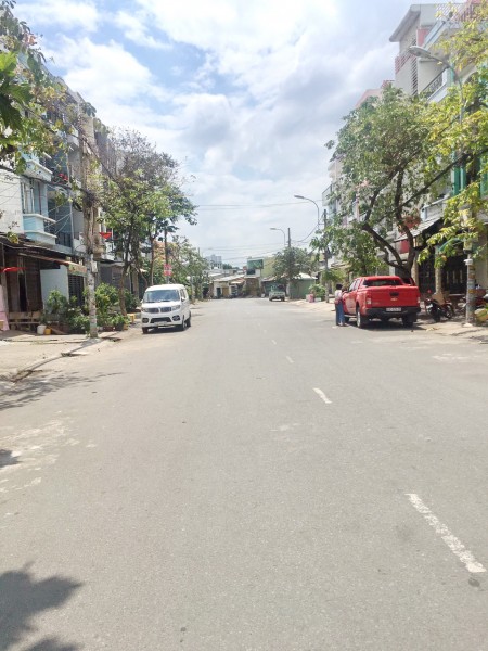 Bán nhà đẹp 2 lầu mặt tiền đường Võ Liêm Sơn P4 Quận 8 - LH: 0933862860 Sương