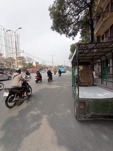 Bán nhà mặt đường Giải Phóng diện tích 60m2, mặt tiền 4m ĐẦU TƯ HOẶC Ở KINH DOANH