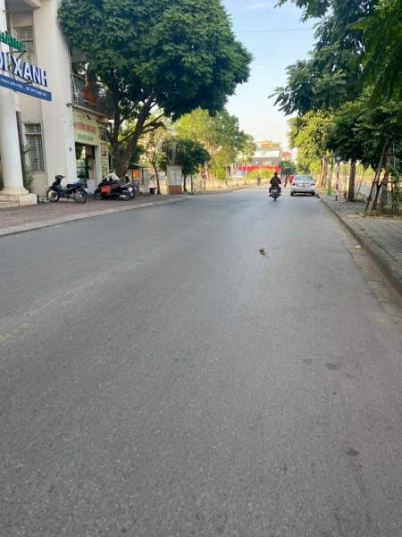 NGÕ NÔNG -RỘNG -ĐỂ LẠI NỘI THẤT- GẦN CHỢ -GẦN TRƯỜNG- GẦN ĐƯỜNG Ô TÔ