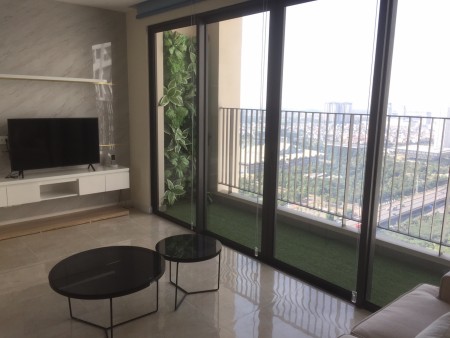 Cần cho thuê gấp căn hộ 3PN 2WC đầy đủ nội thất giá 17tr/tháng Vinhomes D'capitale.
