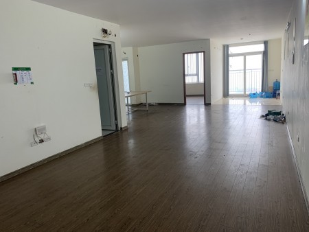 Cho thuê chung cư Mỹ Sơn Nguyễn Huy Tưởng 3 ngủ thiếu tủ bếp 8 triệu. Lh 0377983070