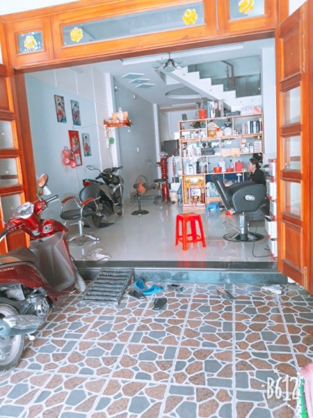 Xe tải vào nhà được, 20.4x4m, trệt lầu ngay chợ Cầu Đồng