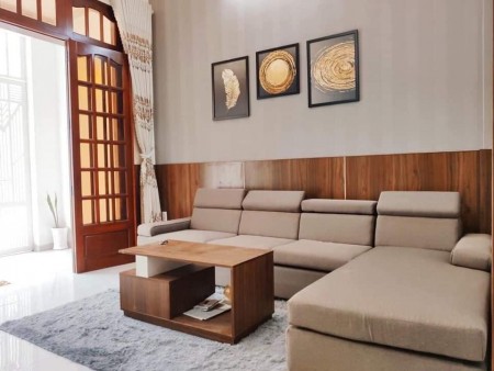 CẦN BÁN NHÀ VỊ TRÍ ĐẸP-HẺM NHỰA 5M-GIÁ 6 TỶ-CẠNH CÔNG VIÊN LÀNG HOA