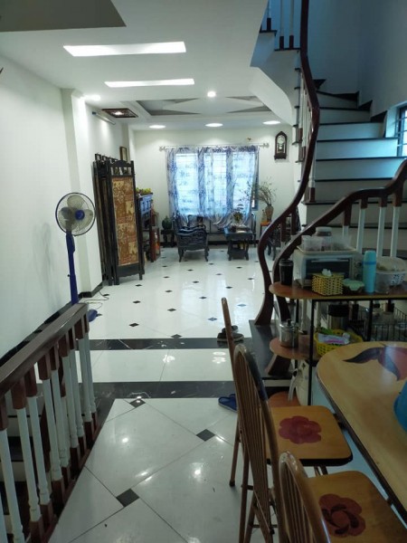 Bán Nhà Định Công 45m2 - Ngõ Rộng Thoáng - MT Đẹp - Kinh Doanh - Nhà Đẹp Ở Ngay