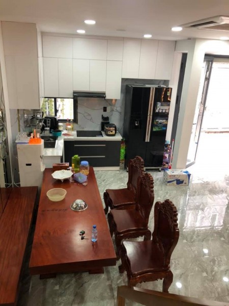 Chỉ nhỉnh 7 tỷ có nhà 4 tầng 6 PN đường Nguyễn Văn Hai, Tân Bình .