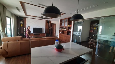 Bán gấp trong tuần căn góc 120m2, 3 ngủ, ban công ĐN Imperia Garden, giá 4.9 tỷ
