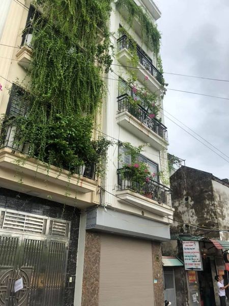 Siêu Hiếm, không có căn thứ 2 Nội Đô oto vào nhà 42m2*4T Dương Văn Bé nhỉnh 3 tỷ