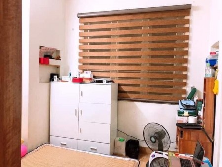 Bán gấp nhà ngõ 32 An Dương giá 1,25 tỷ, 25m2, MT 5,5m, oto đỗ