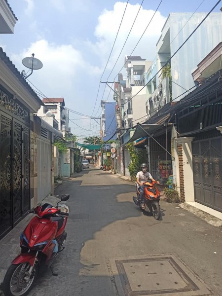 (Gò Vấp)Nhà bán cực gấp, hẻm 5m thông Lê Hoàng Phái, dt 55m2, 3 lầu chỉ 5.25 tỷ