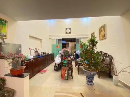 Bán Nhà 4 Tầng, Khâm Thiên, Đống Đa, Kinh Doanh, Ngõ Thông, DT 42m2, MT 4,5m.