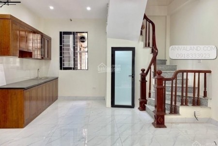 Nợ Ngân hàng giảm giá shock, Cần bán gấp Nhà 402/10C Hòa Hảo, Phường 6, Quận 10, 50m2, 1T3L, 6 TỶ 9