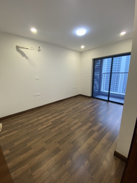 Bán gấp căn 3PN 139m2 tại Mỹ ĐÌnh hướng Ban công Đông Nam View đẹp thoáng mát