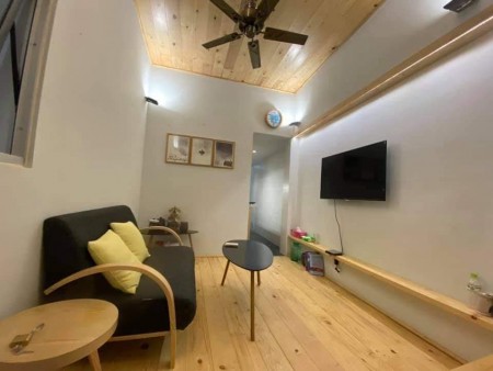 Bán nhà mới 3 tầng nội thất đẹp phố Tô Hiến Thành DTMB 20m2 mặt tiền 3m, đang cho thuê 10tr/1 thấng. Sổ đỏ 2,2 tỷ(ảnh thật 100%)