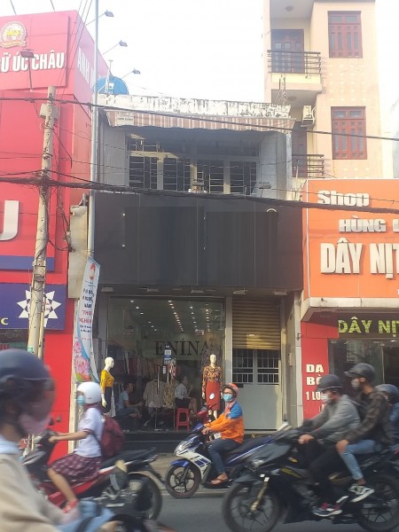 Đường Phạm Văn Chí - cho thuê mặt tiền nguyên căn 80m2