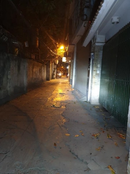 NHÀ CAO CẤP 5 TẦNG CẦU GIẤY, NGÕ NÔNG THÔNG THOÁNG, BÃI ĐỖ Ô TÔ, 52m2, MT: 4m.