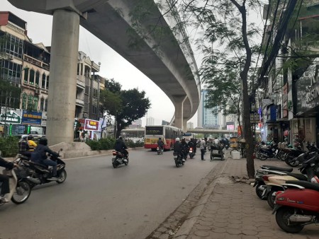 Bán nhà Đường Cầu Giấy, Kinh doanh siêu tốt, Lô góc, Ô tô, thông thoáng, 6.8 tỷ. LH: 0486 282 986.