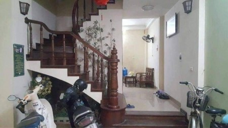 Bán Nhà Định Công Thượng 45m2 Gần Phố MT 4m Ngõ Rộng Đẹp Gần Oto
