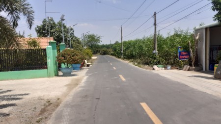 Bán lô đất mặt tiền đường Nguyễn Huệ, Phước Long Thọ, đất đỏ, BRVT