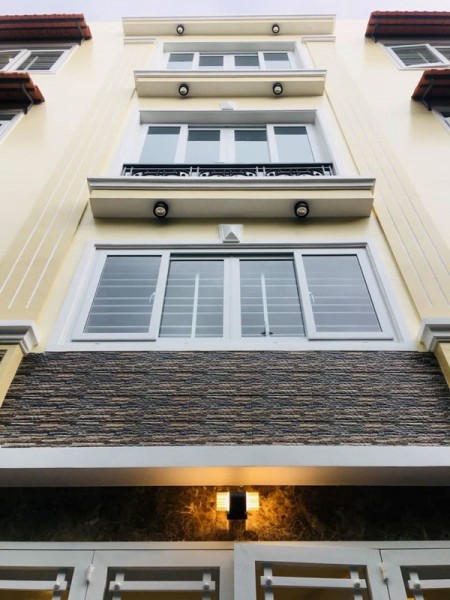Siêu phẩm kinh doanh ngõ thông, Nguyễn An Ninh 35M2 * 5 Tầng