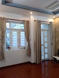 Bán nhà, đường 3/2 Quận 10, dt 51m2, giá nhích 6 tỷ