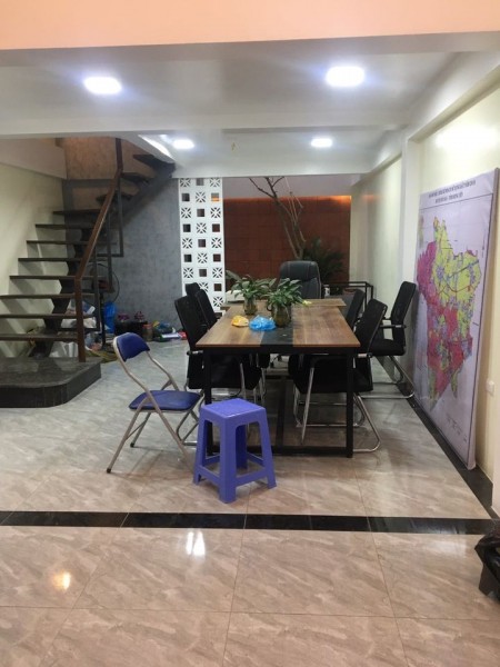 Bán nhà mới xây ở KĐT Như Quỳnh,  TT Huyện Ủy, giá tốt nhất thị trường. Lh: 0835459289