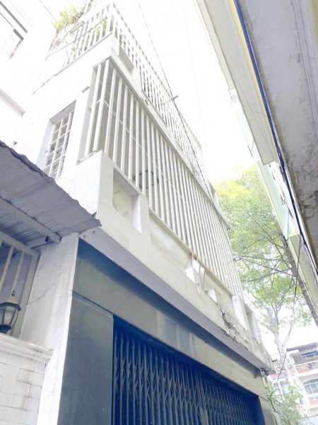 Nhà bán 5*9.8m/nở hậu hẻm ôtô Ngô Gia Tự Phường 4 Quận 10