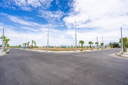 Đất biệt thự ven sông Cổ Cò mà giá chỉ 14 triệu/m2 thôi mọi người ơi !