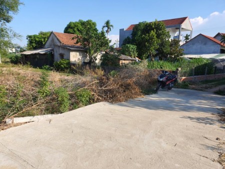 Đất Tịnh Ấn Tây, hộ khẩu thành phố, sạch đẹp 153m2, giá 5xxtr. Gần trung tâm, đường ô tô