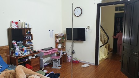 Bán nhà Hoàng Quốc Việt, phân lô, ô tô, 57m2, MT 4.5m, 7 tỷ.