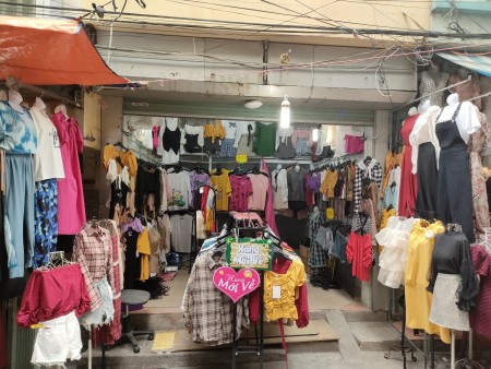 CHÍNH CHỦ CẦN SANG NHƯỢNG CỬA HÀNG TẠI PHAN VĂN TRƯỜNG CẦU GIẤY