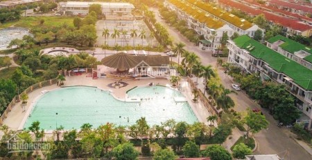 Bán gấp nhà 4 tầng mặt tiền đường 12m Hoàng Quốc Việt 80m2, chỉ với 2 tỷ