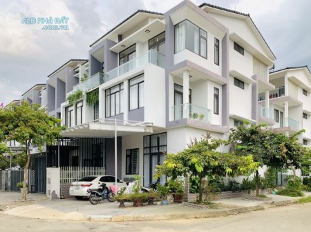 Hiếm. Căn góc 2 mặt tiền khu đô thị An Cựu City. Gần công viên. Giá sốc