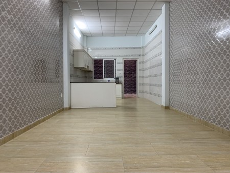 [Q9] Cho thuê nhà NC 6 pn,7 toilet, có thang máy gần vincom, co.op Ngã tư Thủ Đức