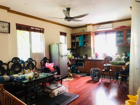 Có công có việc bán nhà phá giá 30m2*2T Bạch Mai chỉ nhỉnh tỷ