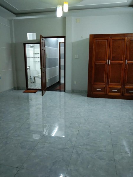 Bán nhà sát mặt tiên Trường Chinh 107m2 giá 10.5 tỷ HXH thông