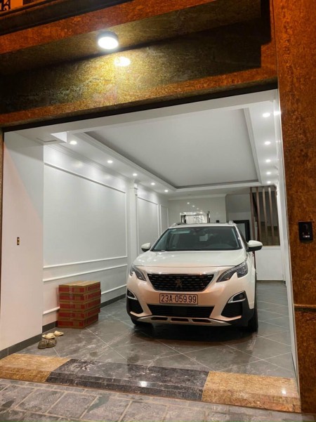 Bán nhà mới xây 7 tâng Ngõ Thịnh Hào Đống Đa Hà Nội