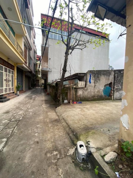 [ Ngõ ô tô] Cần bán mảnh đất 44m2 ngõ Tư Đình, Long Biên siêu đẹp giá chỉ 2.x tỷ ️