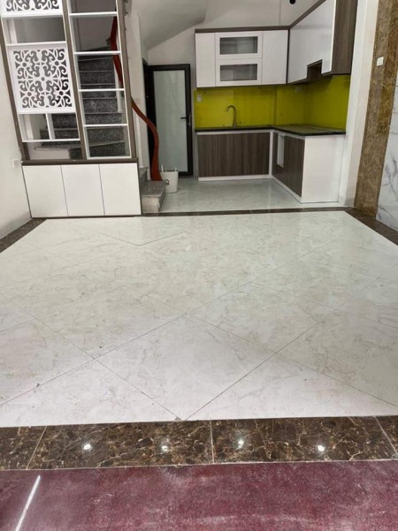 Chính chủ bán nhà phố Nam Dư, Lĩnh Nam 30m2 x5T= 2,5 tỉ