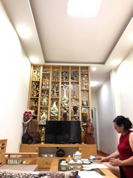 Bán Nhà Phân Lô, Định Công Thượng, Hoàng Mai, DT 60m2, Gara. Giá chỉ 5,6 Tỷ.