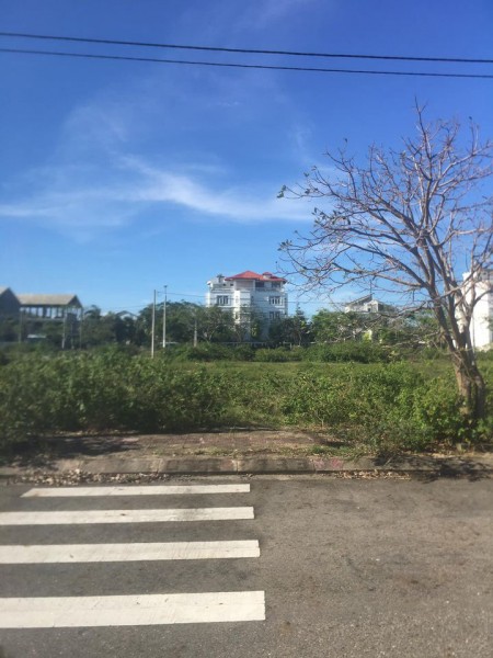 Green CIty đường 33m giá sụp hầm