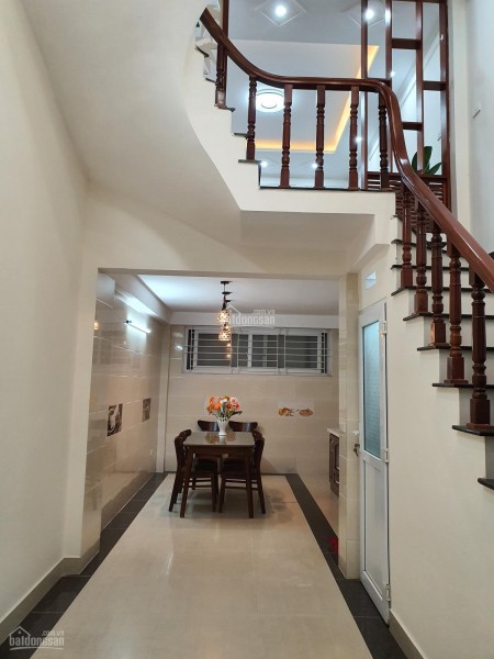 BÁN NHÀ QUAN NHÂN, 40M2X3T, NỞ HẬU,NỘI THẤT SANG CHẢNH, BA GÁC ĐUA, NGÕ THÔNG, 4.2 TỶ