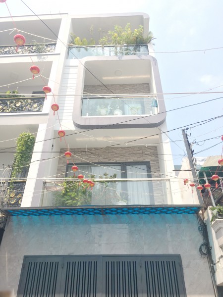 Bán nhà đẹp 2 lầu/ST hẻm ôtô Hưng Phú P10 Q8 + Diện tích: 4.2 x 13.5m. DTSD: 53.4m2