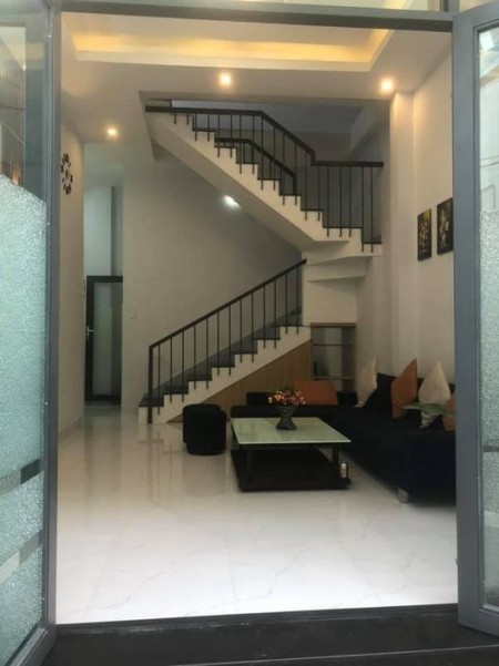 Cần Bán Nhà 2 Lầu HXBG P.6 Tân Bình 45m2 Chỉ 3 Tỷ 5 .TL