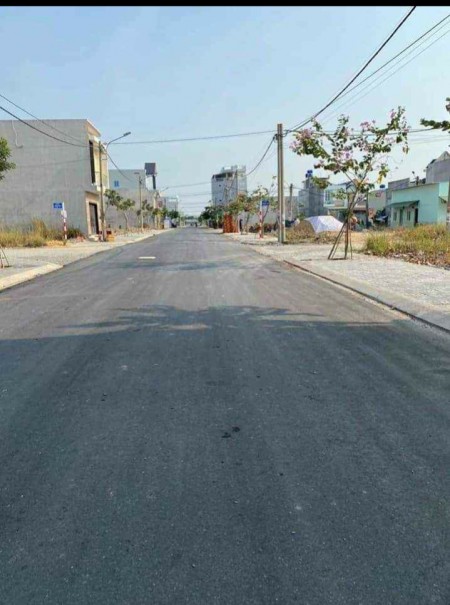 Bán đất mặt tiền 23 ngay khu công nghiệp Becamex 6300 ha