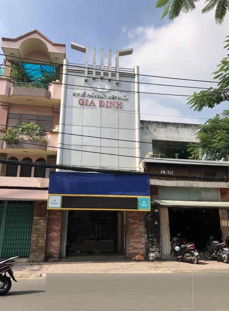 Cho Thuê MT Đường Phạm Văn Đồng 3 lầu
