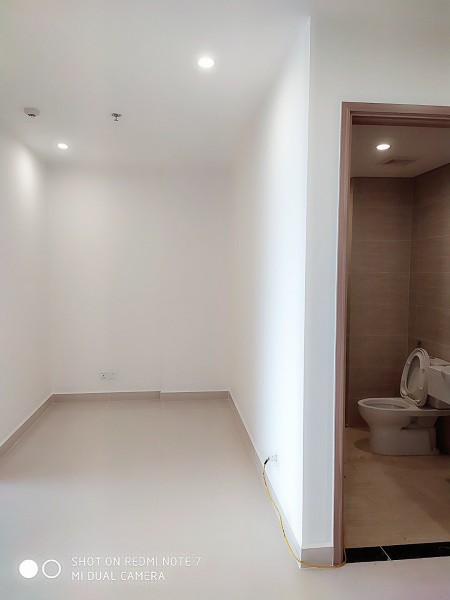 CHO THUÊ GẤP CĂN 1N FULL ĐỒ cb. GIÁ RẺ 6.5TR.VINHOMES SMART CITY
