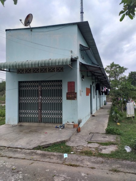 Dãy trọ 8P 125m2, nằm trong cụm kcn Hải Sơn, gần trường đại học Tân Tạo , giá 1 tỷ 750