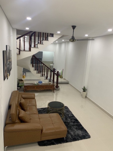 Nhà nguyên căn giá rẻ , hãy gọi ngay 0938612666 ANH EM GROUP