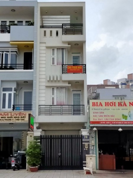 Cho thuê Nhà 250m2 Trệt 3 lầu có chỗ để xe hơi Đường số 9 Bình An Quận 2